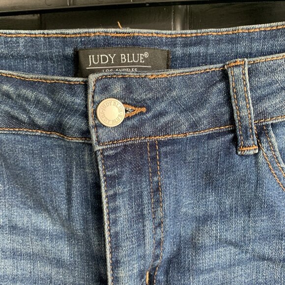 Judy Blue Shorts Womens X-Large Blue Denim Distressed Raw Hem Frayed Stretch - Picture 3 of 11